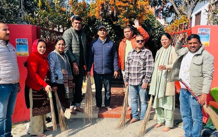 पूजा स्थलों पर स्वच्छता अभियान 