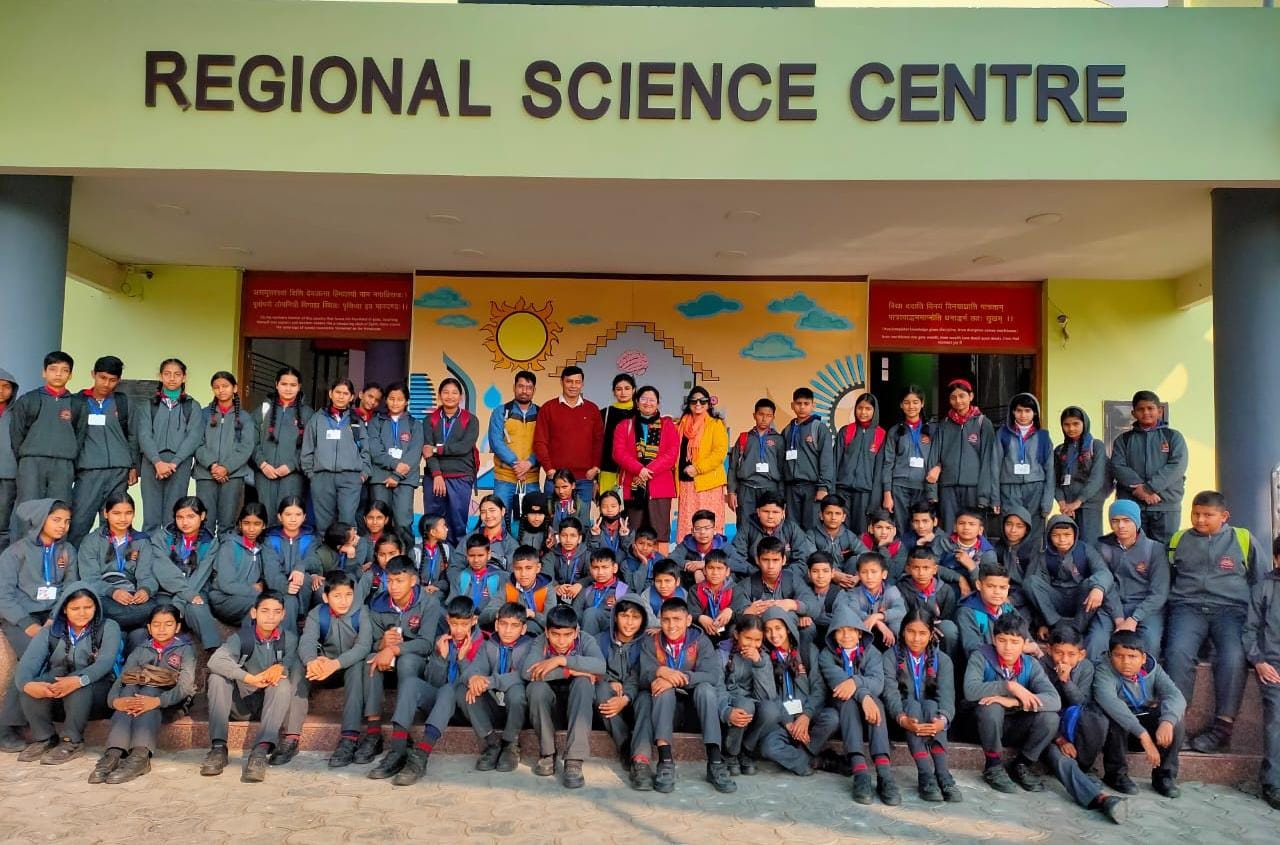  छात्र छात्राओं ने किया शैक्षणिक भ्रमण 