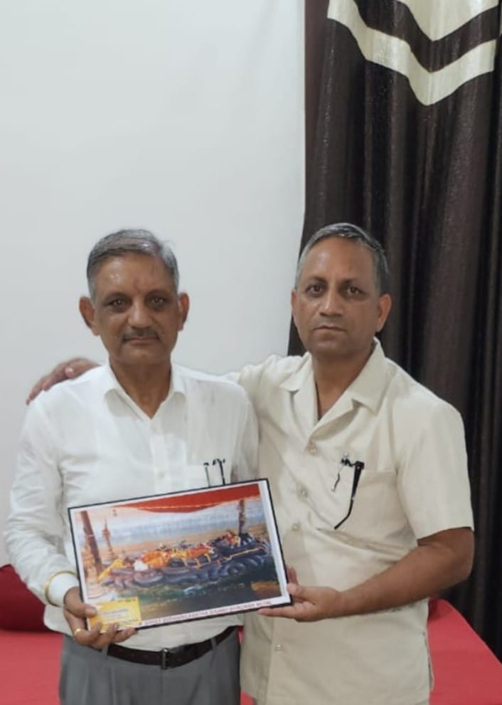 षडदर्शन साधुसमाज द्वारा सम्मानित 