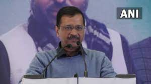 मियां की टोपी मियां के सिर